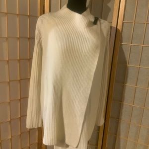 ELLEN TRACY - Cream sweater with a shoulder strap. Sz PS